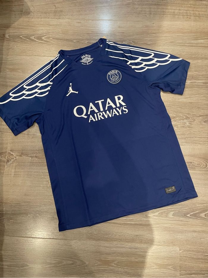 Maillot psg fourth bleu Jordan
