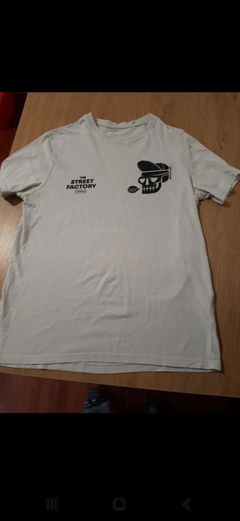 T-shirt taille 14 ans