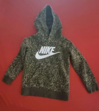 Pull Nike