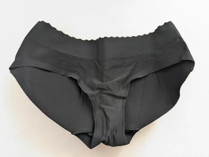 Culotte noire remboursée push up réhausseur de fesses Taille M - photo numéro 2