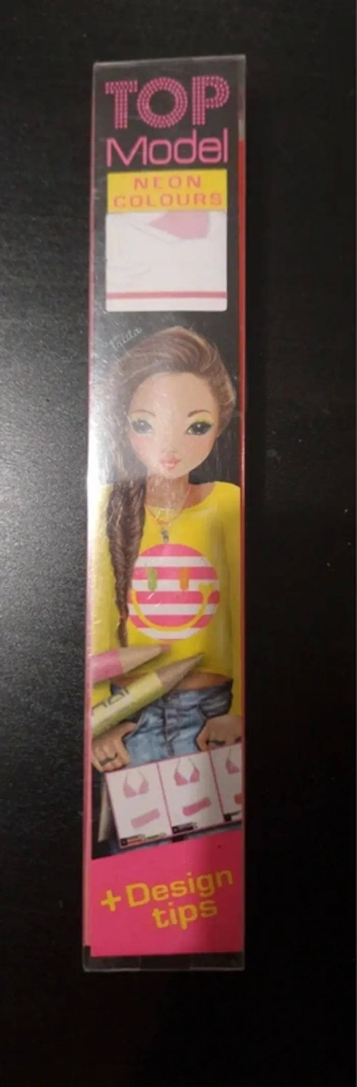 4 crayon de couleur fluo top model