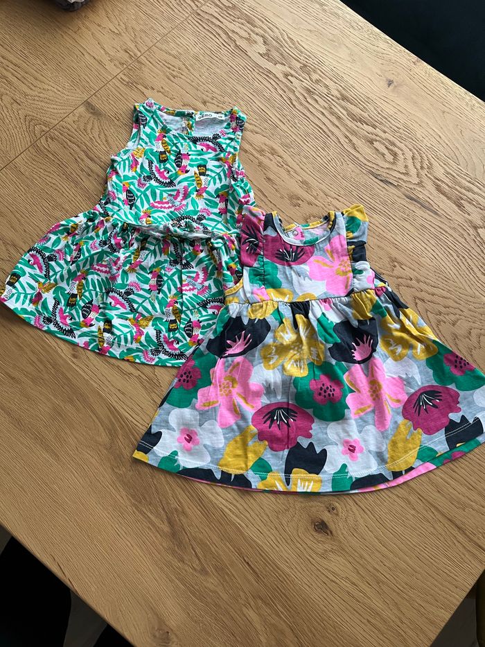 Lot de 2 robes d’été 6 mois