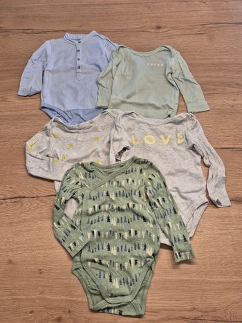 Lot de 5 bodies 6-12 mois