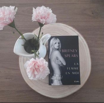 Britney Spears livre "la femme en moi"