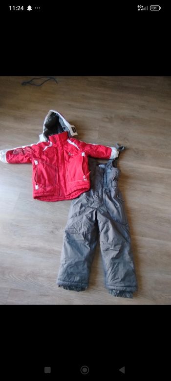 Ensemble de ski peak mountain