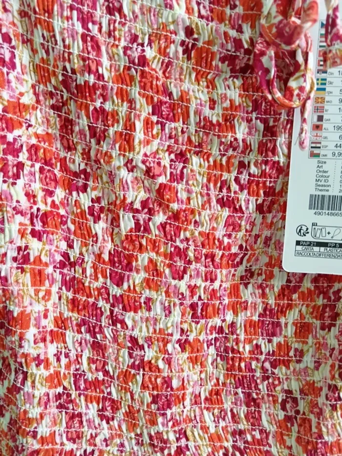 Haut court blanc et rose avec fleurs Taille M - photo numéro 3