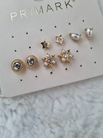 Boucles /puces d'oreille couleur or