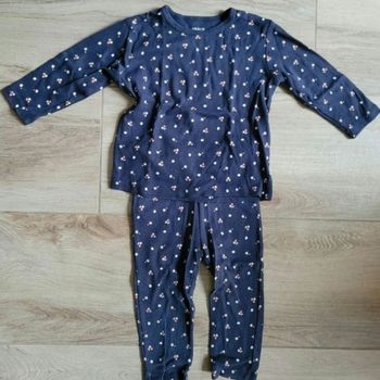 Pyjama motif fleuri taille 18 mois