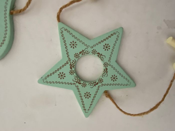 Décoration en bois pour rideaux - photo numéro 4