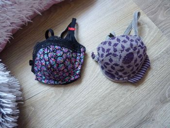 Lot soutien gorge femme 85B lingerie kookai fleurs et velours TBE