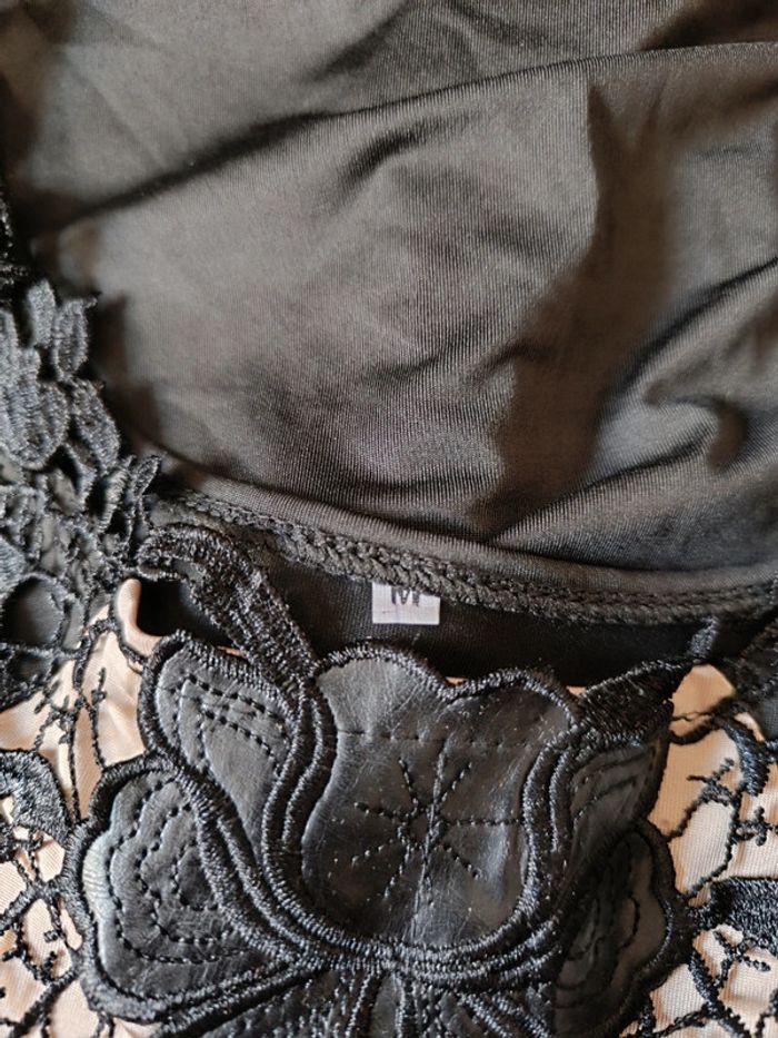 Robe sans manche à dentelle T. M - photo numéro 4