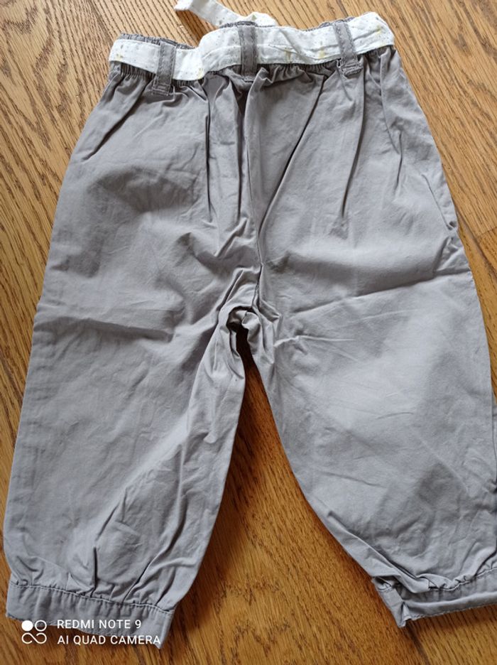 Pantalon fin fille été, Kiabi, taille 12 mois NEUF - photo numéro 2