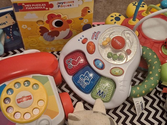 Jouets bébé divers - photo numéro 2