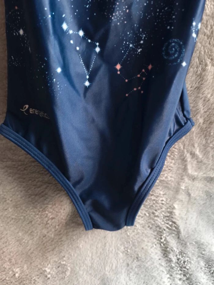 Maillot de bain 1 pièces neuf 4 ans - photo numéro 3