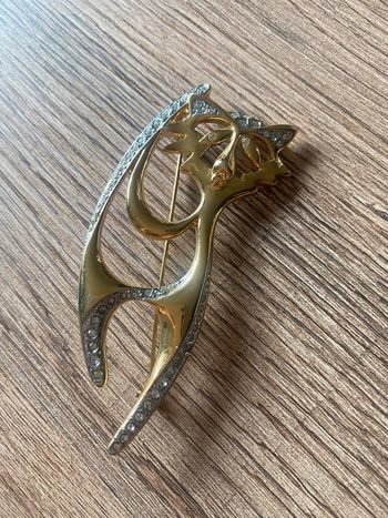 Broche chat dorée avec strass vintage très bon état