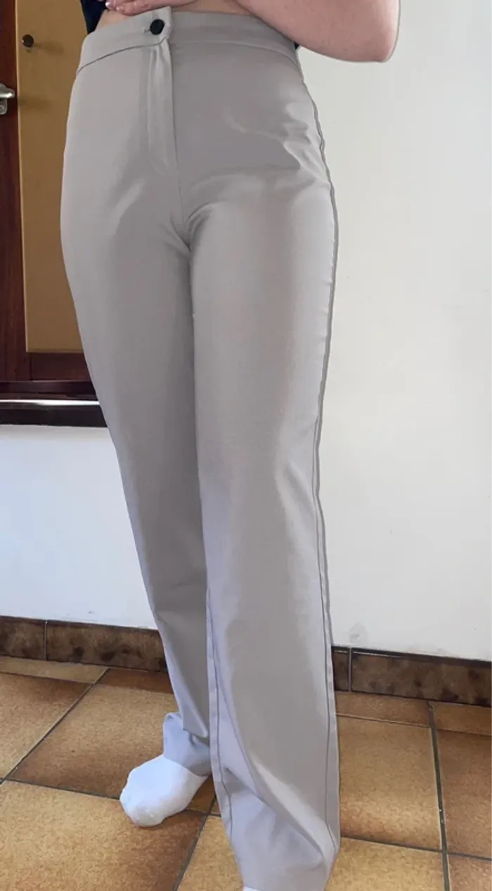 pantalon gris - photo numéro 2