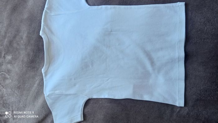 T-shirt blanc Petit Bateau 6 ans neuf sans étiquette - photo numéro 5