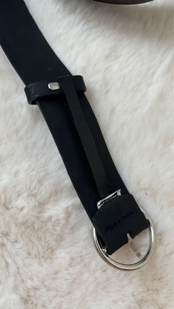 Ceinture noire avec boucle ronde argentée - photo numéro 4