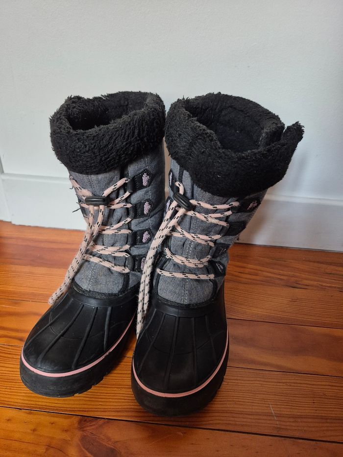 Bottes de neige canadienne enfant