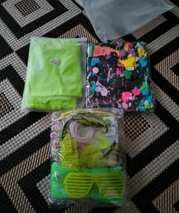 Déguisement année 80-90 taille xl neuf