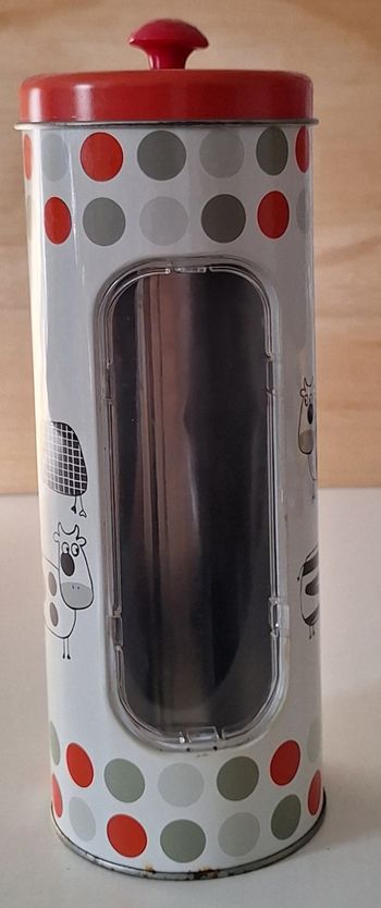 Boîte en métal rouge et blanche décor "vaches"