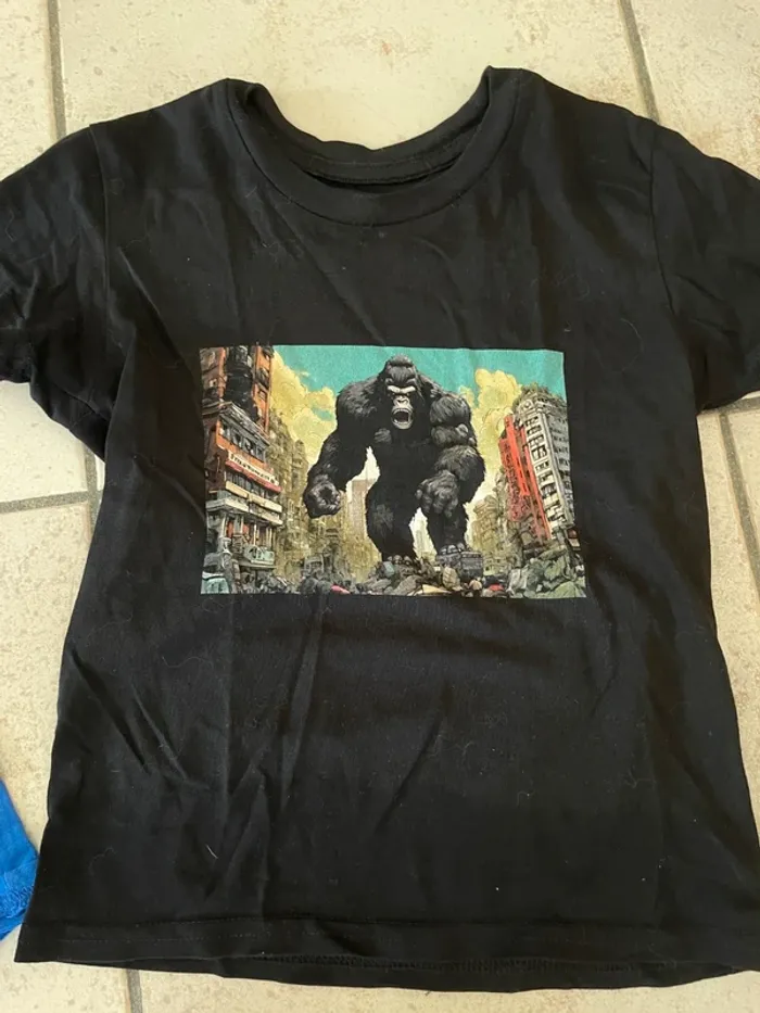 2 teeshirts Kong 5-6ans manches courtes - photo numéro 3