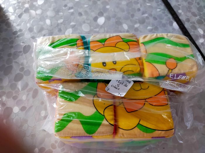 Cube en tissu 1 er ages et 2 âges - photo numéro 3