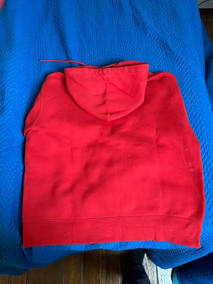Sweat Pull & Bear rouge - photo numéro 2