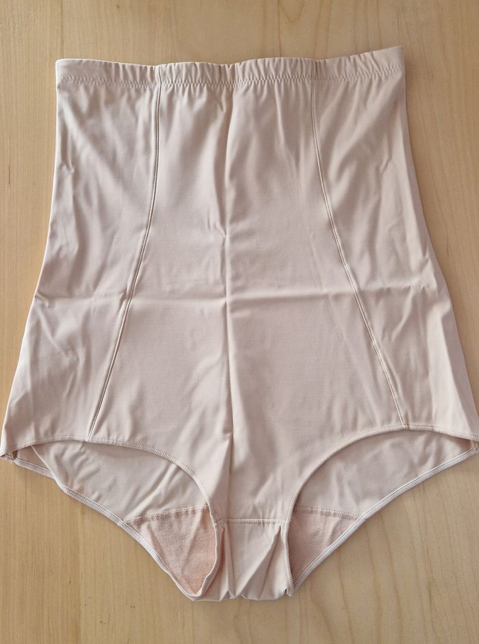 Culotte gainante - T. XXL - Neuve
