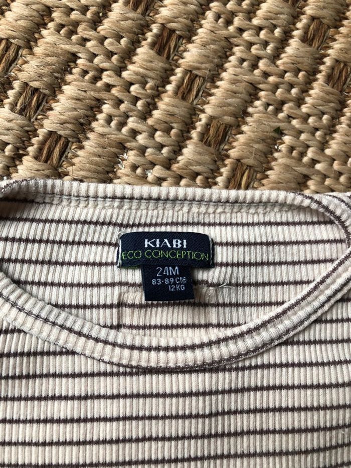 T-shirt taille 24 mois - photo numéro 2