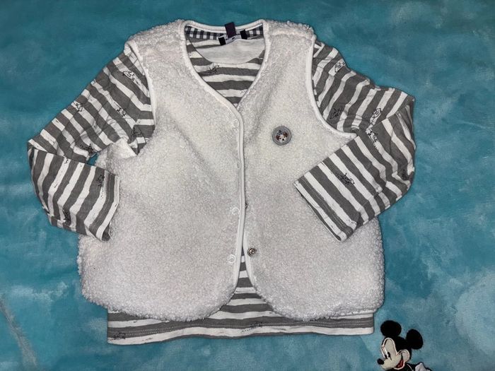 TEE shirt + gilet sans manches