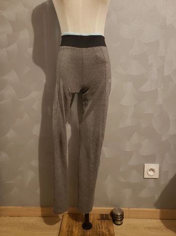 Legging gris 🎀 Domyos taille M 5euros
