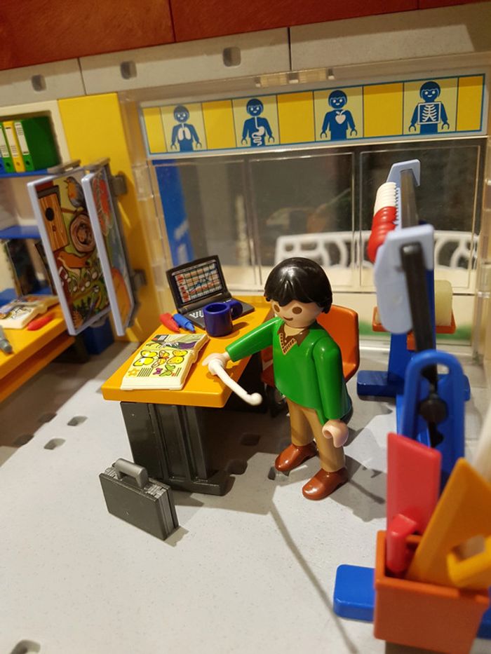 Boîte école playmobil set 4324 date de 2009 + scène du passage piéton - photo numéro 14