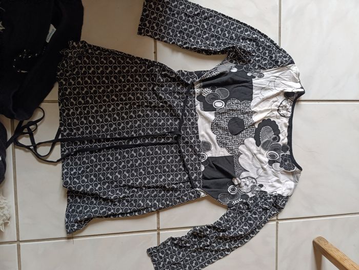 Pull femme noir et blanc - photo numéro 2