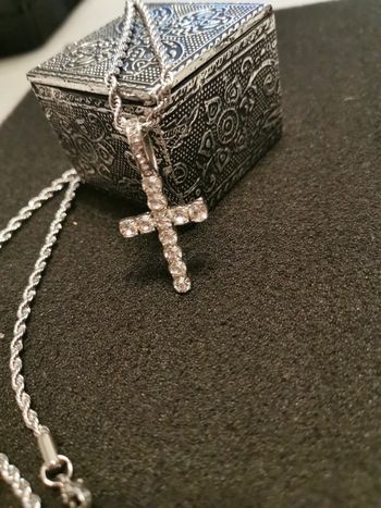 Collier et pendentif spirituel croix chrétienne