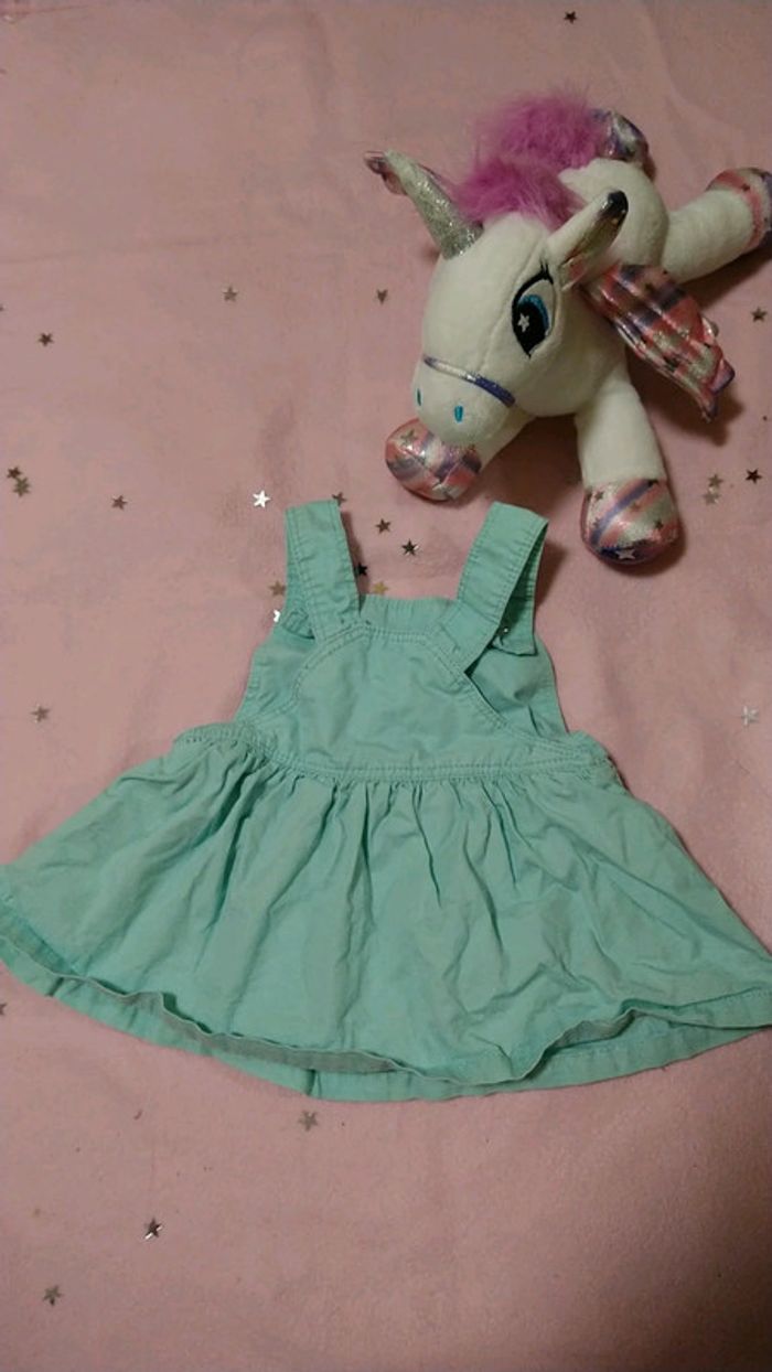 Robe salopette taille 6 mois sans marque en très bon état - photo numéro 2