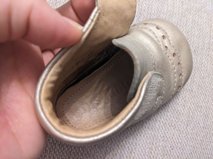 Chaussures bisgaard pointure 19 - photo numéro 2