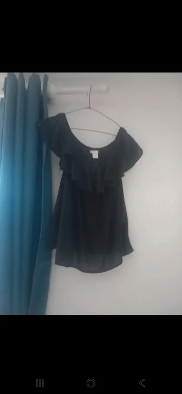 Haut noir volanté H&M – Taille L