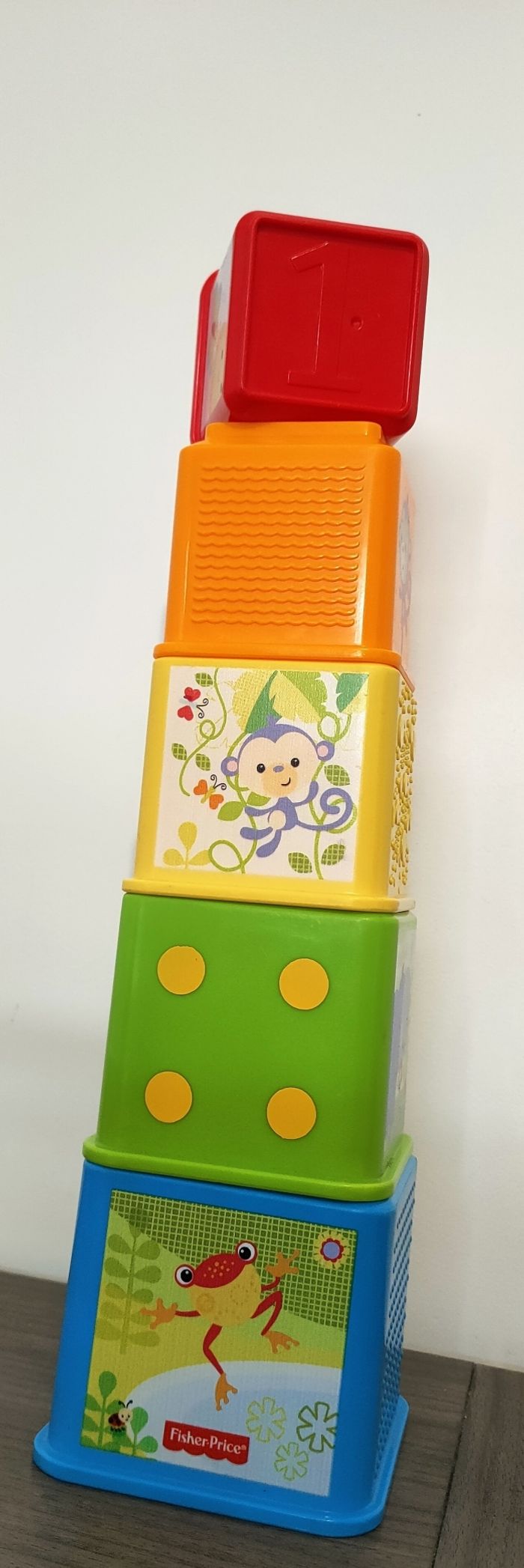 5 Cubes à empiler sensoriels Fisher Price