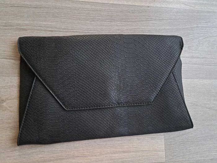 Pochette noire