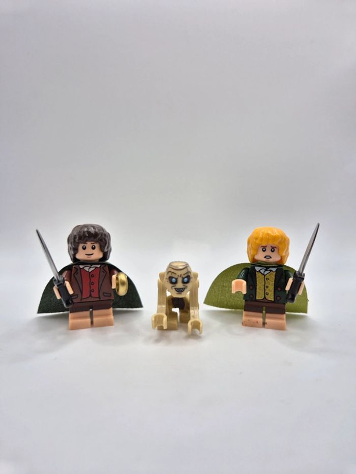 Figurines type lego Frodon , Sam et Gollum seigneur des anneaux / hobbit