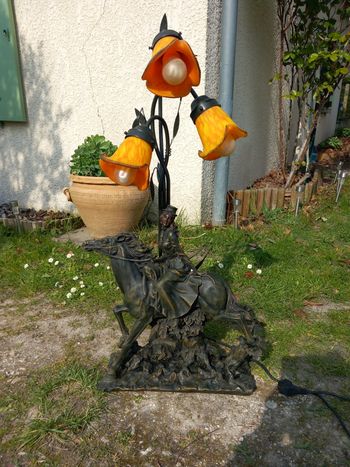 Lampe en résine vintage / art nouveau