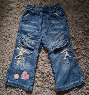 Jean effet délavé avec fleurs brodée 23mois