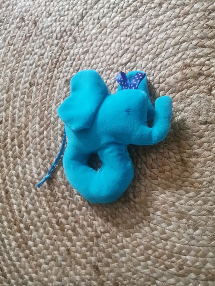 Peluche hochet éléphant