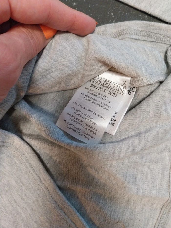 Tee shirt neuf 10 ans - photo numéro 5