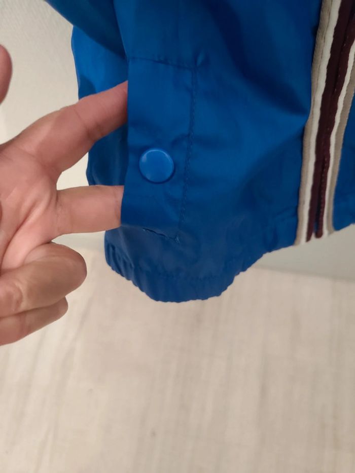 Veste coupe vent, imperméable avec capuche Bleu roi. Taille 18 mois Grain de blé, Z - photo numéro 6