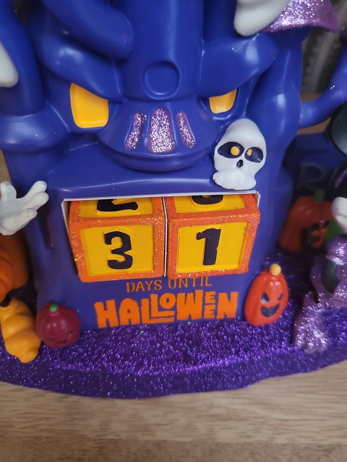 Calendrier Halloween Disney Store - photo numéro 9
