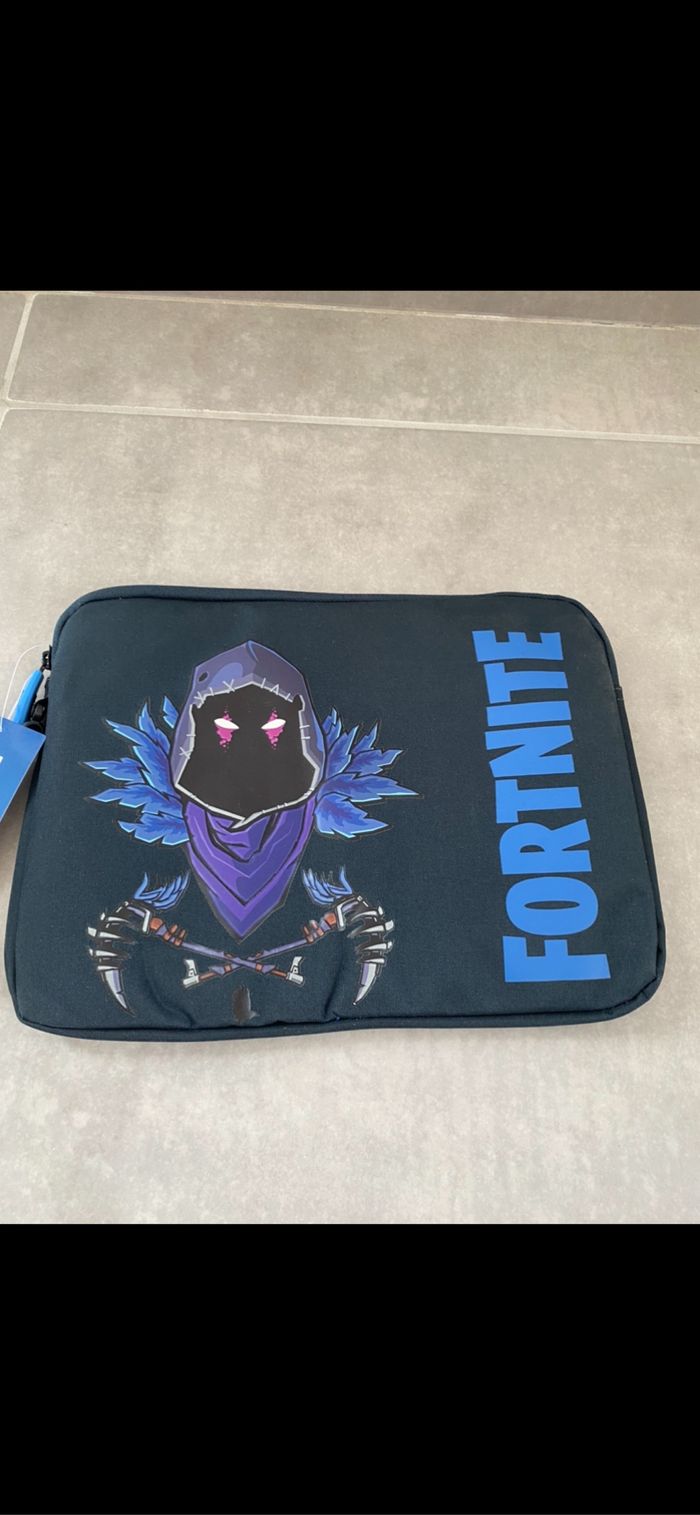 Housse pochette pour tablette Fortnite - photo numéro 2