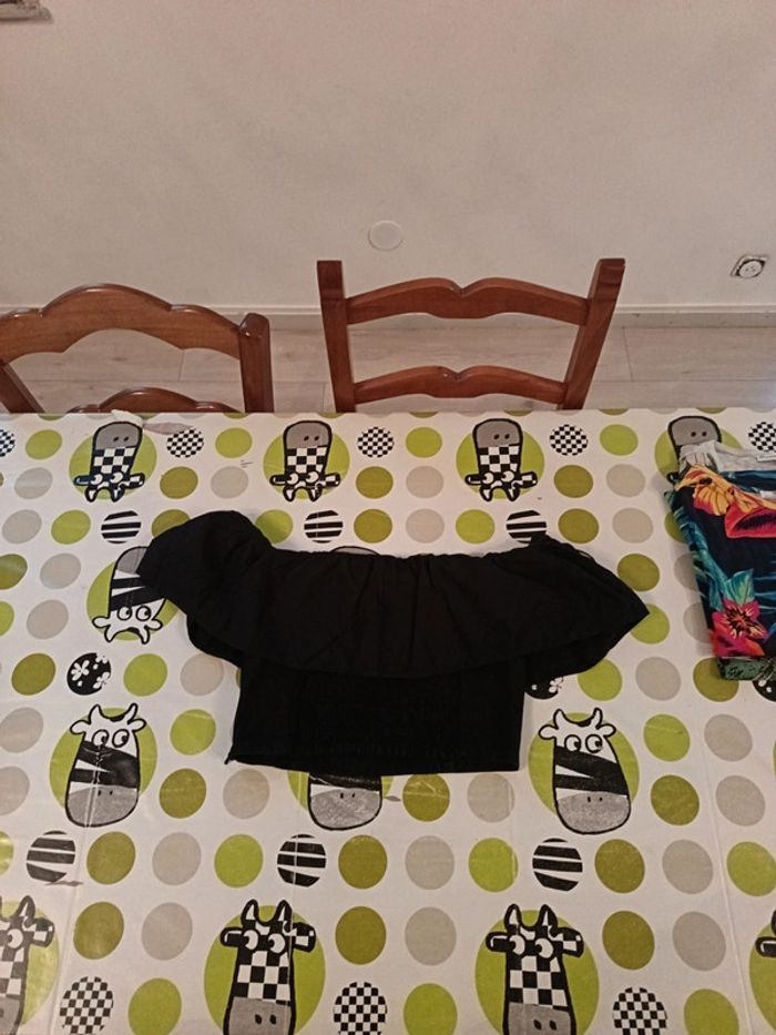 Top court Zara taille L - photo numéro 3