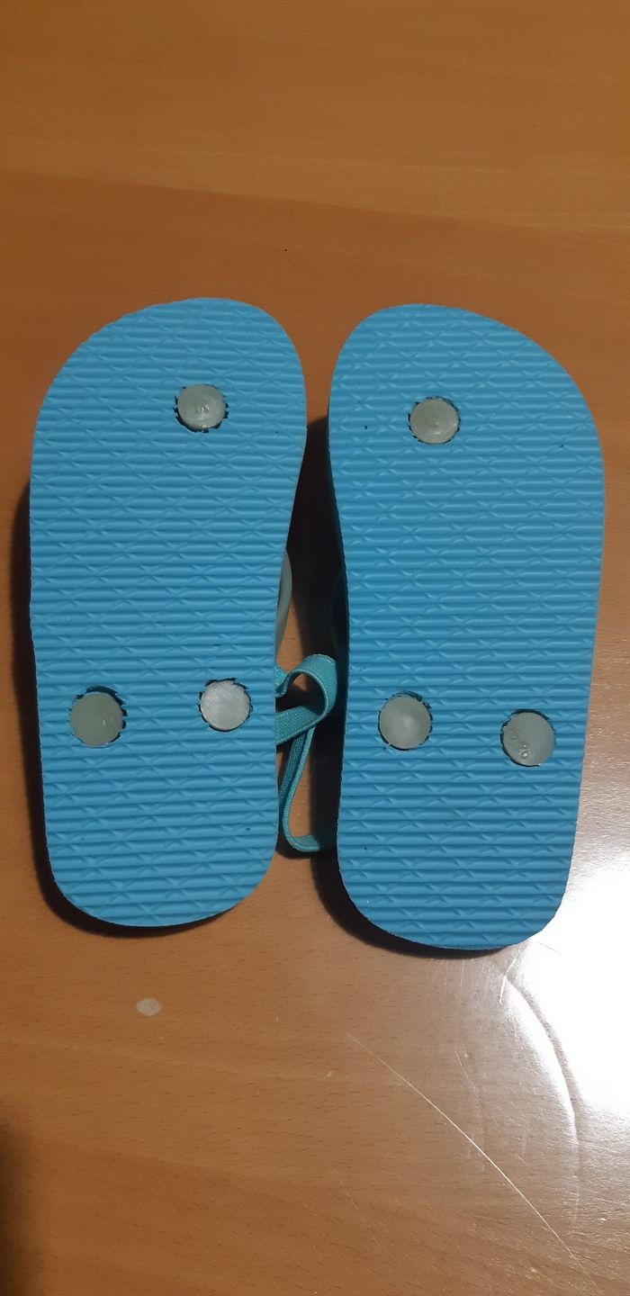 Tongs taille 26 Minnie Disney NEUVES - photo numéro 5